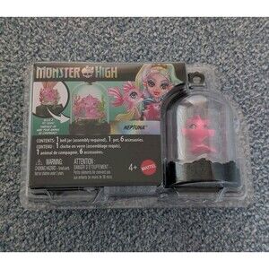 Monster High Pet Keychain Neptuna Bell Jar Terrarium 1 Pet 6 Accessories